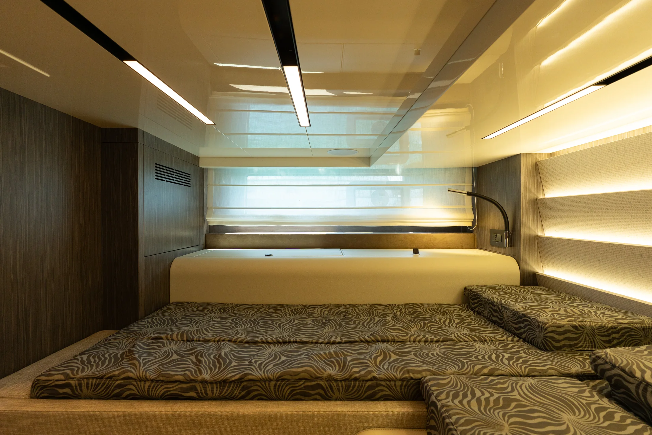 Спальная зона A46 Luxury Tender